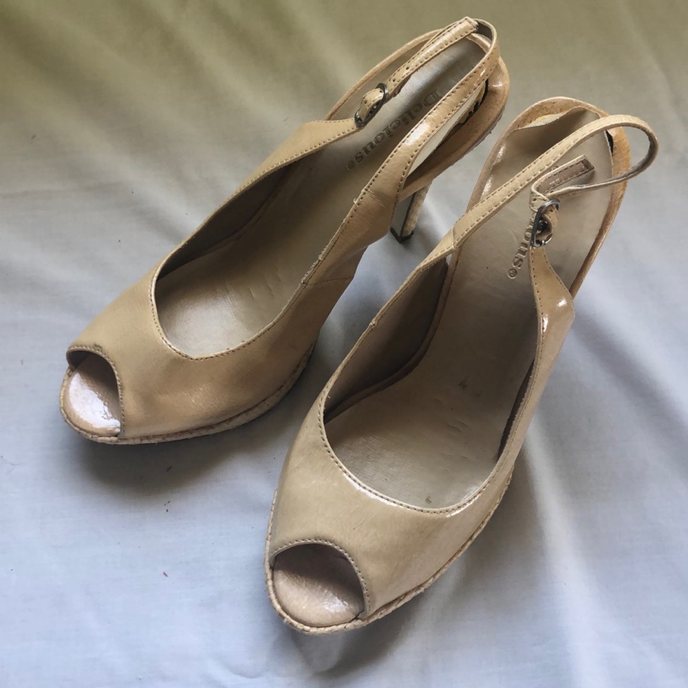 Delicious Cream Heels Size7